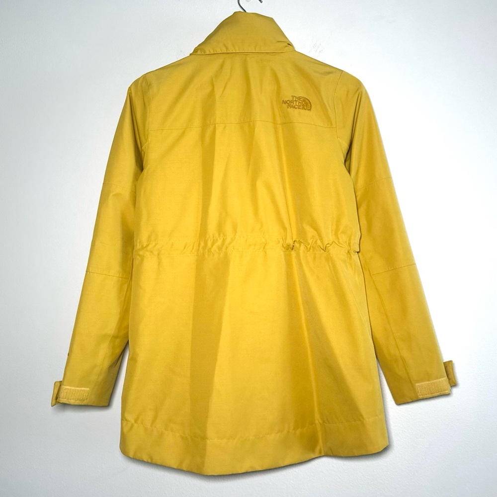 The North Face Women's Westoak Waterproof Trench Coat - Picture 8 of 12